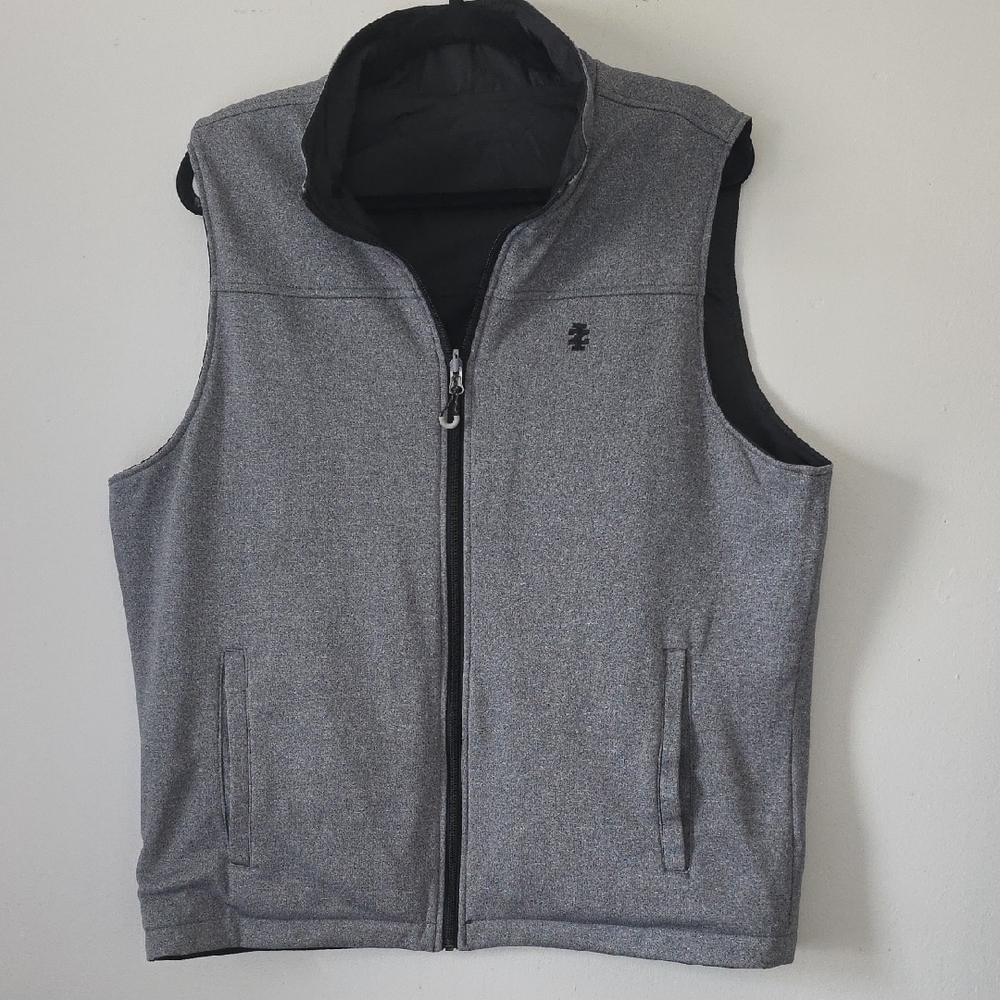 Izod Reversible Black And Charcoal Sleeveless Vest